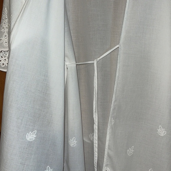 Linea Donatella White Gorgeous Cotton Eyelet Robe Sz. S/M Bridal - Picture 7 of 16